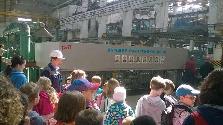 Сотрудники транспортной полиции Прикамья приняли участие в профилактической акции «Внимание – дети!»