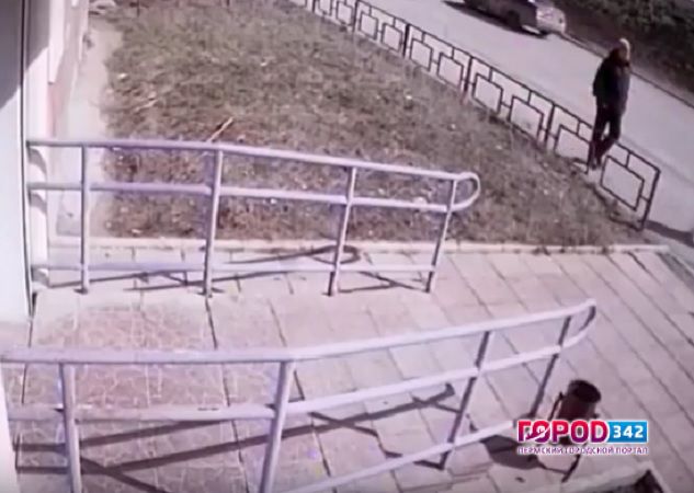 В Перми разыскивают мужчину, подозреваемого в совершении развратных действий в отношении ребенка