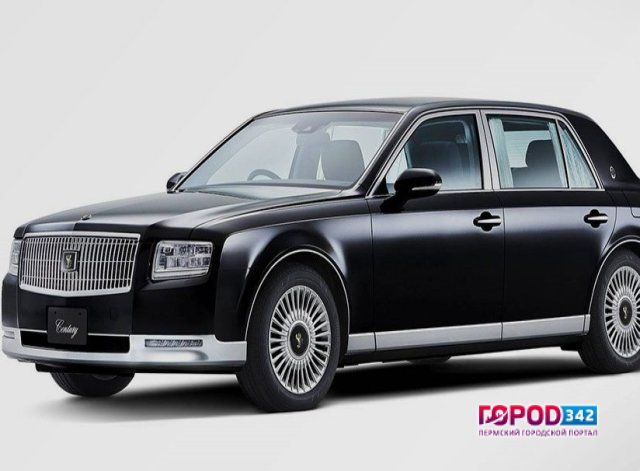 Третья генерация Toyota Century 2018