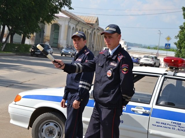 В Прикамье полицейские помогли заблудившейся женщине выйти из леса