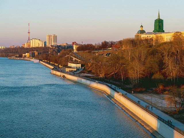 На набережной в Перми может появиться новый арт-объект в виде медведя, купающегося в Каме
