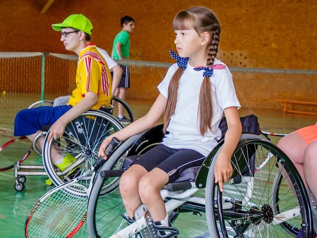 Лысьва — четвертый город в России, где прошел Тур открытых тренировок по теннису на колясках