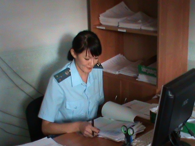 В Осе пристав притворилась невестой, чтобы поймать должницу