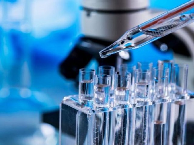 Производитель вакцин проводит собственное расследование по факту реакции на прививку у пермских школьников