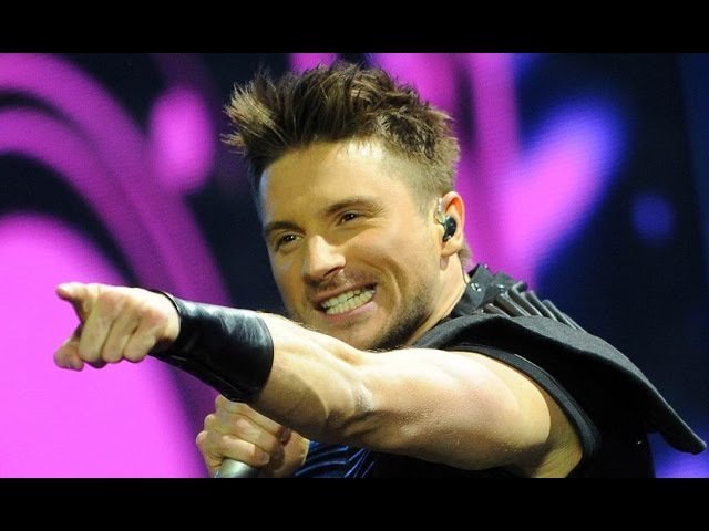 Певец Сергей Лазарев и его «фамильный герб» из пермского музея