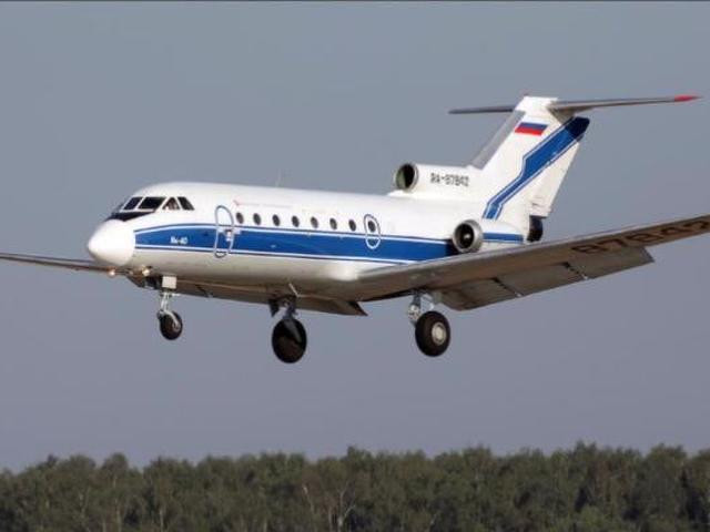 Пассажирский самолет на улицах Перми