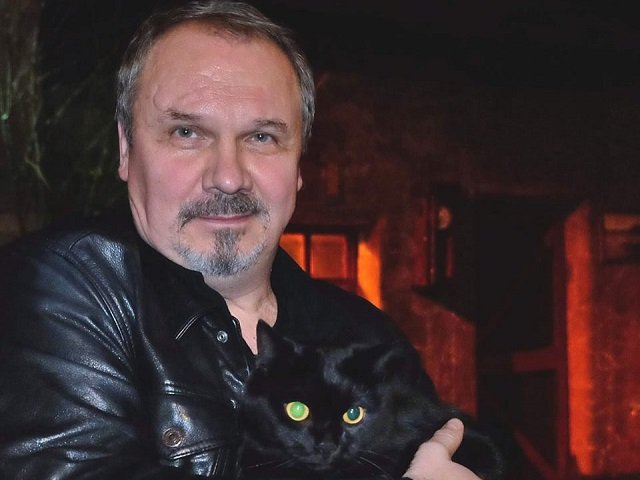 У Сергея Федотова — основателя и художественного руководителя пермского театра «У моста» — день рождения