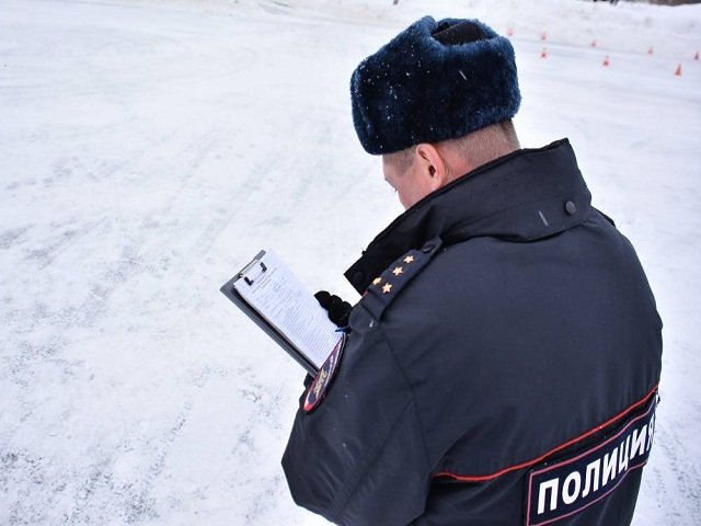 В Частинском районе сотрудник ГИБДД несколько раз выстрелил в дом начальника полиции