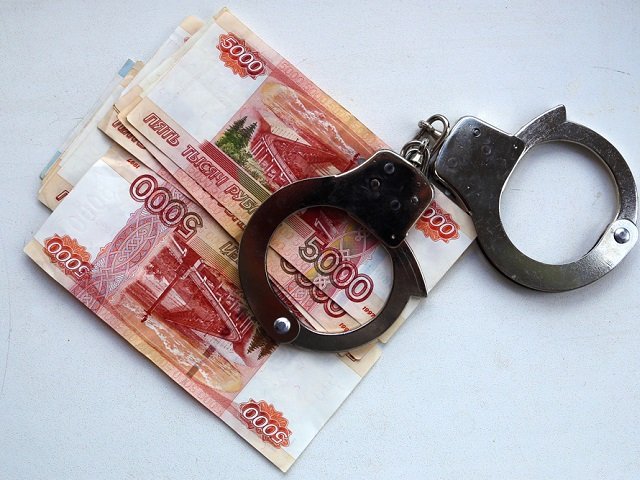 В Прикамье бывшего начальника колонии осудили за взятки