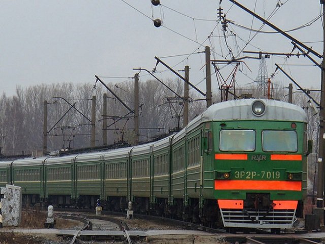 В Перми электричка сбила школьника