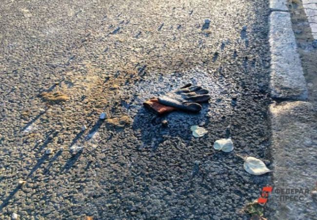 В Прикамье автокран опрокинулся в кювет