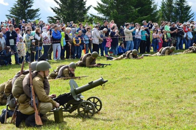 Фестиваль исторической реконструкции «Большие маневры на Хохловских холмах»