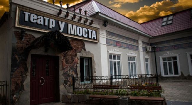 На сцену театра «У Моста» возвращается комедия-фарс «Самоубийца»