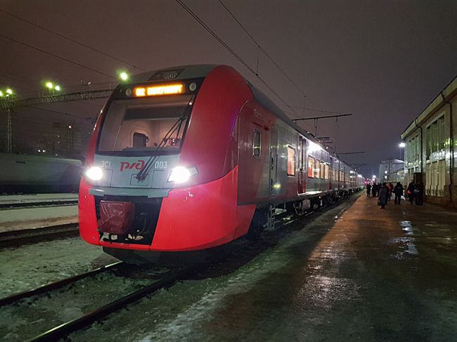 Запущен первый рейс «Ласточки» из Перми в Екатеринбург