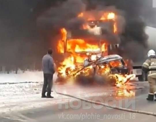 В Пермском крае в страшной аварии сгорел мужчина