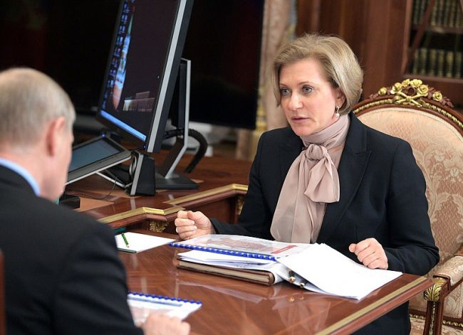 В Роспотребнадзоре спрогнозировали сроки отмены самоизоляции в России