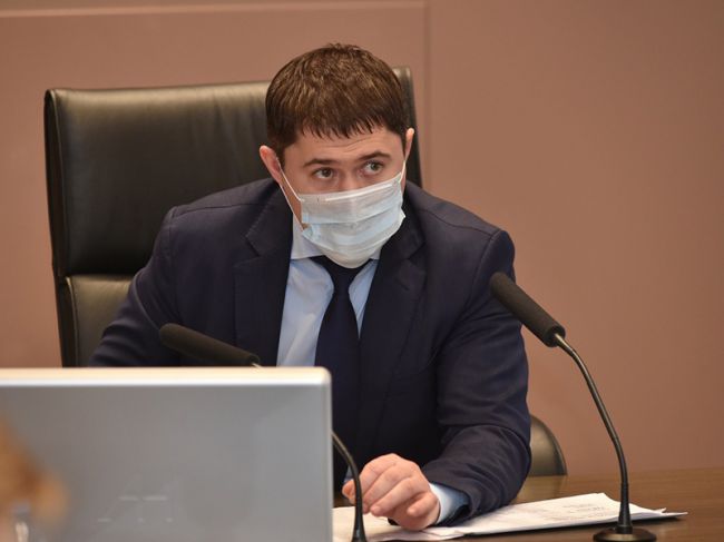 Дмитрий Махонин прокомментировал возможность открытия салонов красоты в мае