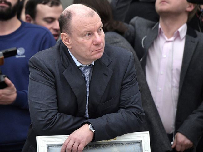 Стало известно, кто значительно разбогател во время пандемии в России