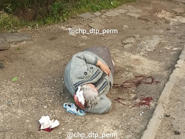 Истекающая кровью бабушка на улице в Перми больше часа ждала скорую помощь