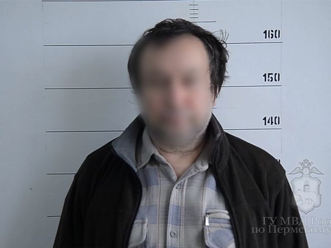 Алкоголик в сланцах напал с ножом на прохожего в Перми