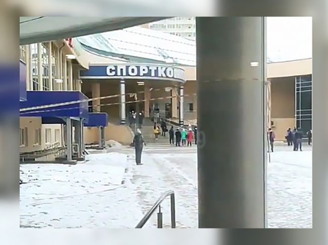 В спорткомплексе «Олимпия» произошла экстренная эвакуация