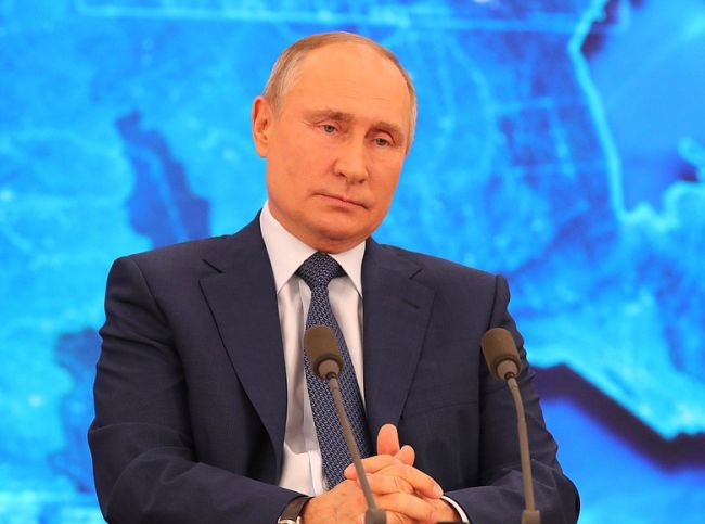 Путин: семьи с детьми до 7 лет получат по 5 тысяч рублей на ребенка
