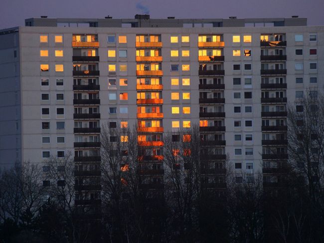 В Прикамье из окна дома выпала годовалая малышка
