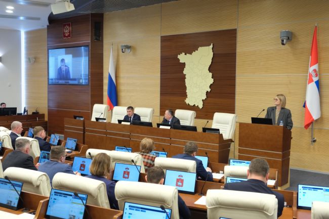 Пермских депутатов отчитали за прогулы
