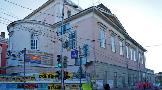 Рекламу на памятниках культуры запретят