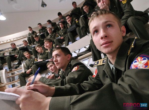 Как стать офицером российской армии?