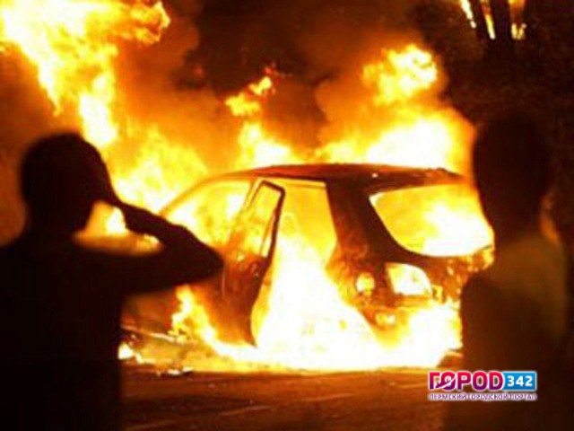 Мужчина сгорел в собственном автомобиле. СК РФ проводит проверку