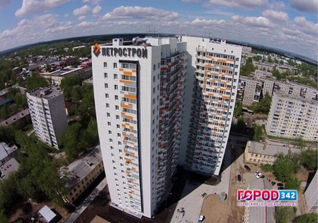 В Закамске рядом с высотным домом обнаружено тело молодого человека