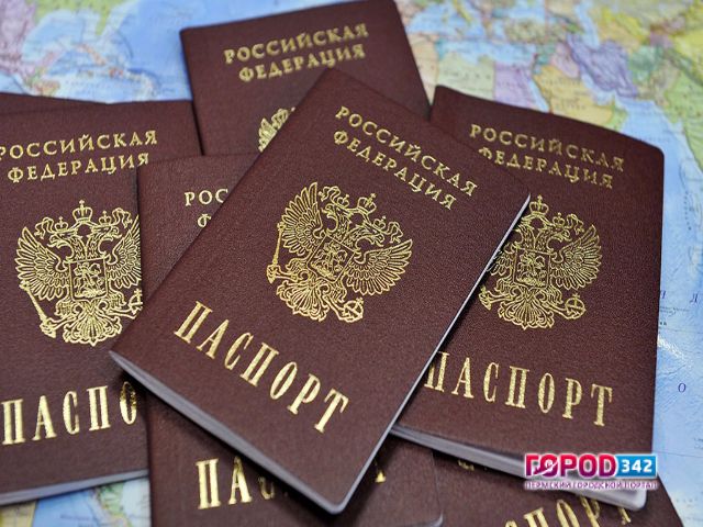 В МВД предложили повысить пошлины на загранпаспорта и водительские права