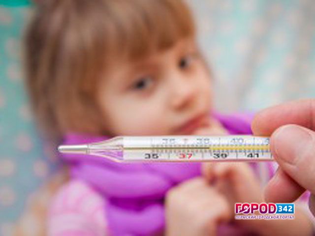 Из-за вспышки ЭВИ детям запрещено посещать бассейны