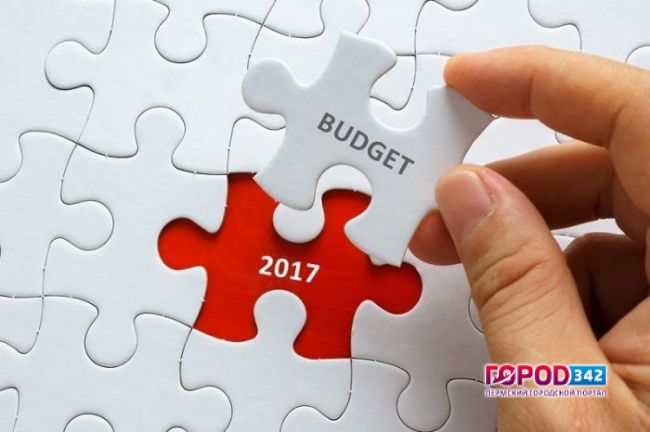 На зарплату врачам денег нет. Дефицит бюджета ФОМС – 0,5 трлн рублей