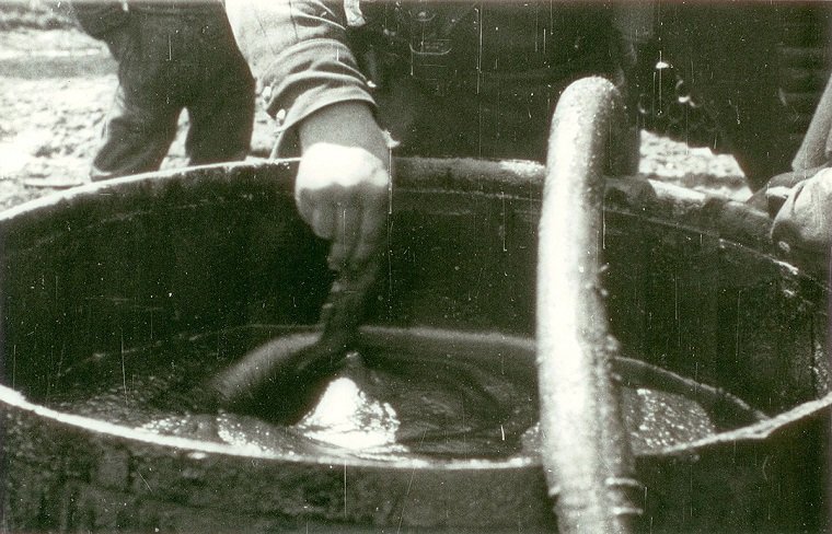 1929 | Открытие месторождений пермской нефти