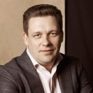 Вице-премьер Перми уехал из России накануне обысков в его структурах